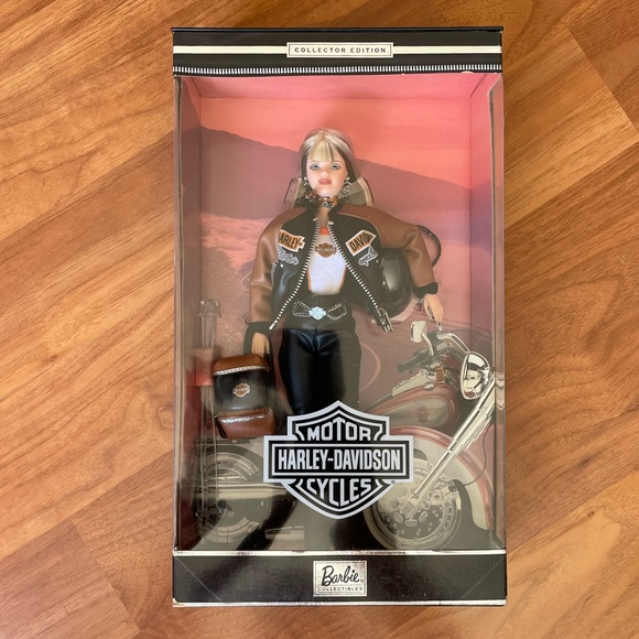 1999 MATTEL HARLEY DAVIDSON MOTORCYCLES COLLECTOR EDITION BARBIE DOLL 25637 - Picture 1 of 7
